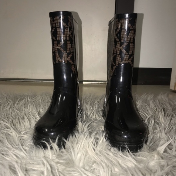 Rain Boots - Picture 2 of 4